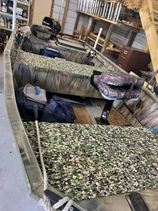 VEVOR Boat Flooring, EVA Foam Boat Decking 94.5" x 35.4", Non-Slip Self-Adhesive Flooring, 23.2 sq.ft Marine Carpet for Boats, Yacht, Pontoon, Kayak Decking