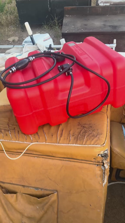 VEVOR Marine Fuel Tank, 14.53 Gallon/55L, Portable Boat Fuel Gas Tank for Outboard Engine Boats, Plastic Outboard Marine Boat Fuel Tank with Hose, Easy to Carry for Yacht, Fishing Boat, Deck Boat, Red
