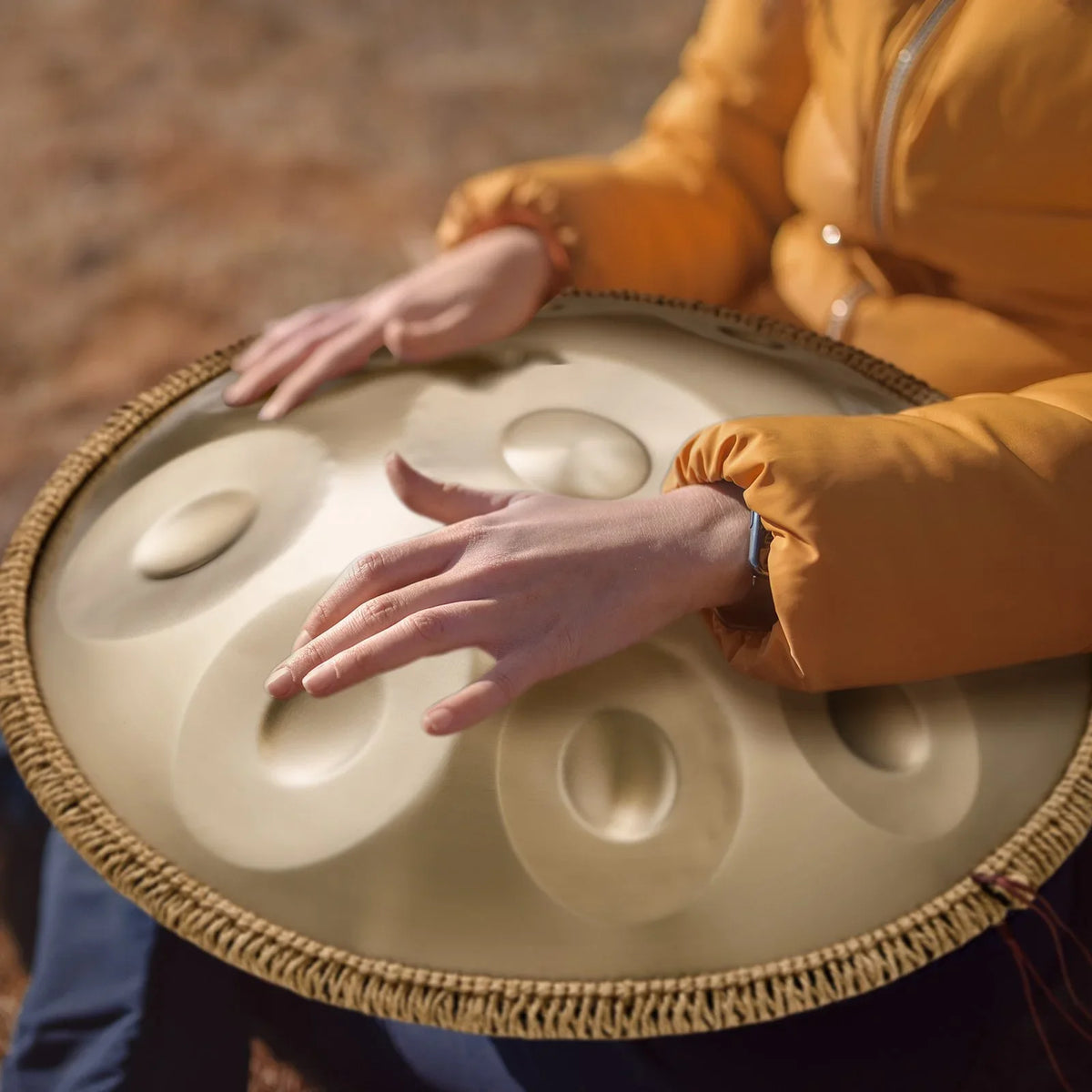 VEVOR Handpan Drum, 22 in & 10 Notes, D Minor Hand Drum, Hand Pan Drum Instrument with Mallets, 432Hz Handpan Stand & Carry Bag, Steel Healing Sound Drum, Percussion Instruments for Adults Beginners - View 7